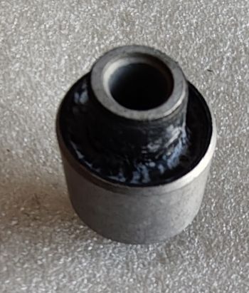 Сайлентблок Yamaha JOG,Vino,Gear( SA36j  SA 39j )